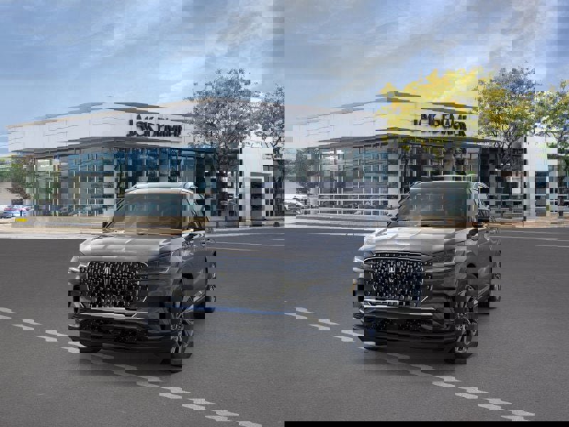 New 2026 Lincoln Aviator AWD image 2