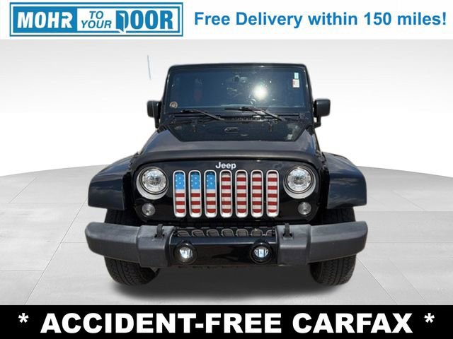Used 2017 Jeep Wrangler Unlimited Sahara w/ Connectivity Group AWD/4WD image 7