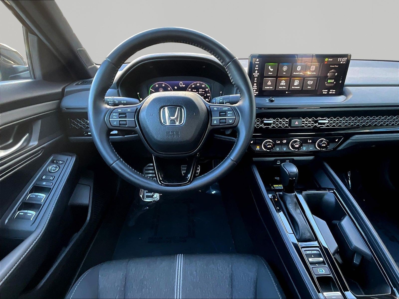 Used 2025 Honda Accord Sport image 8