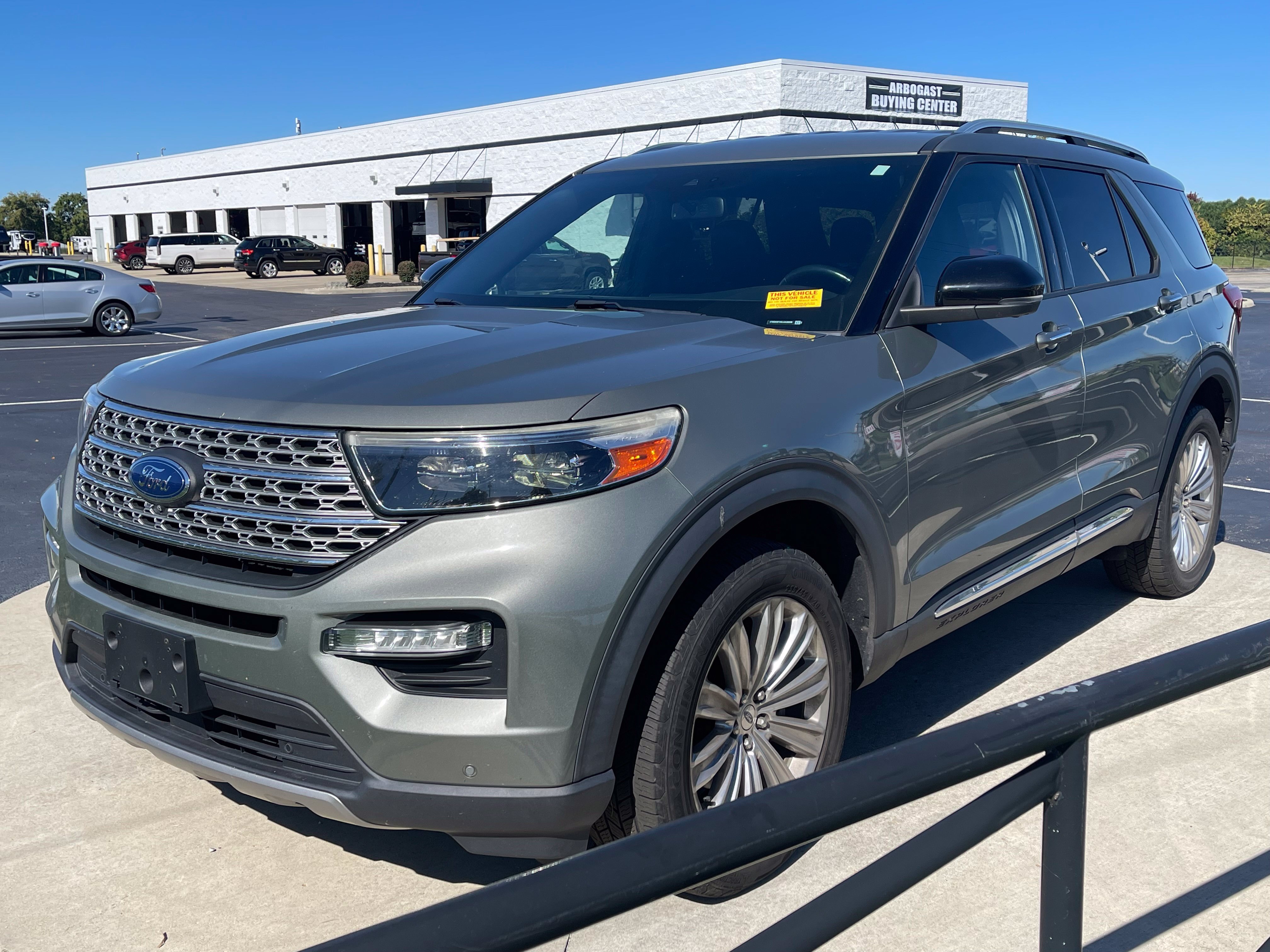 Used 2020 Ford Explorer Limited w/ Class III Trailer Tow Package AWD/4WD image 3