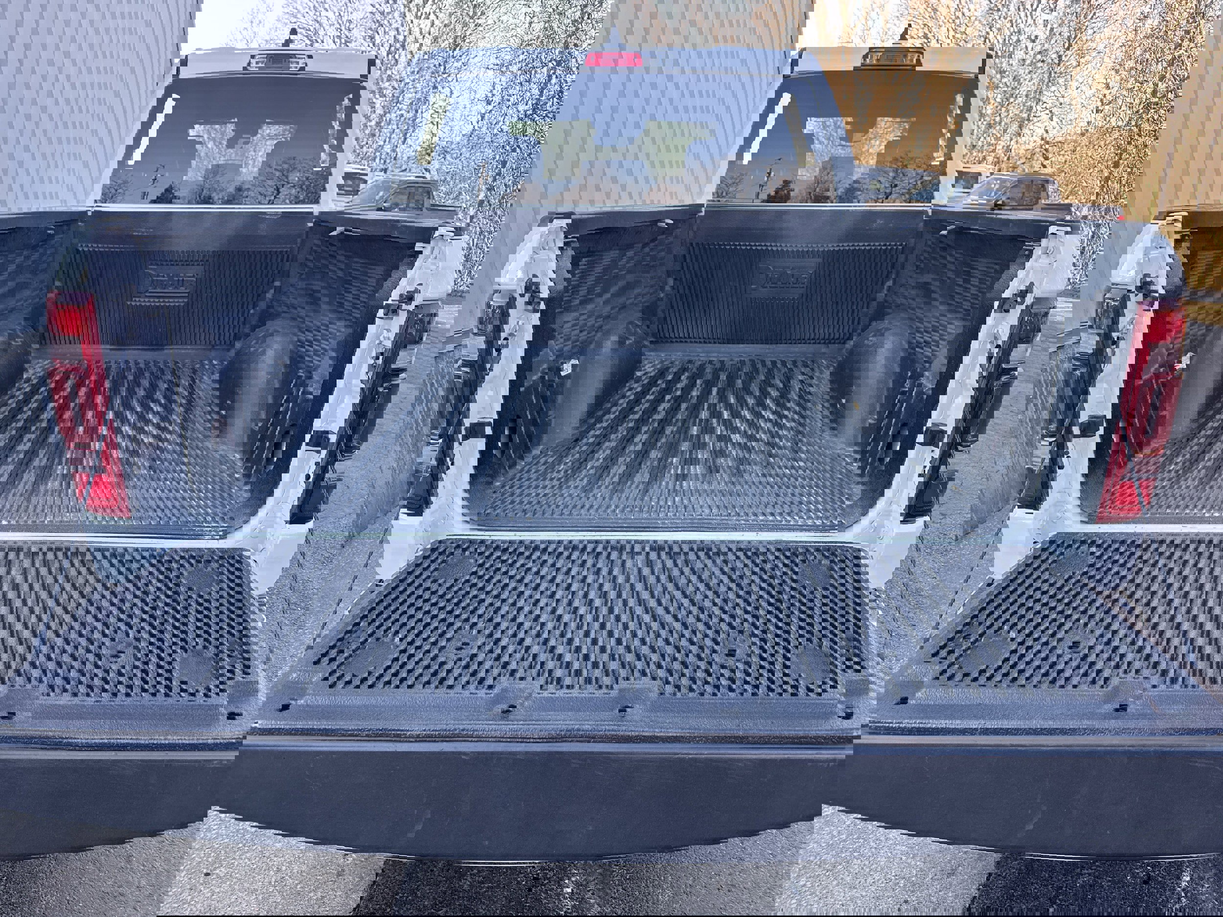 Used 2024 RAM 1500 Laramie RWD image 11