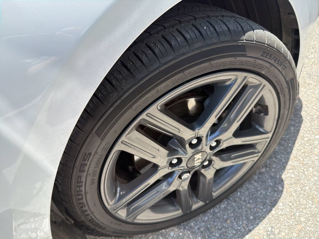 Used 2021 Kia Forte GT-Line w/ GT-Line Premium Package FWD image 10