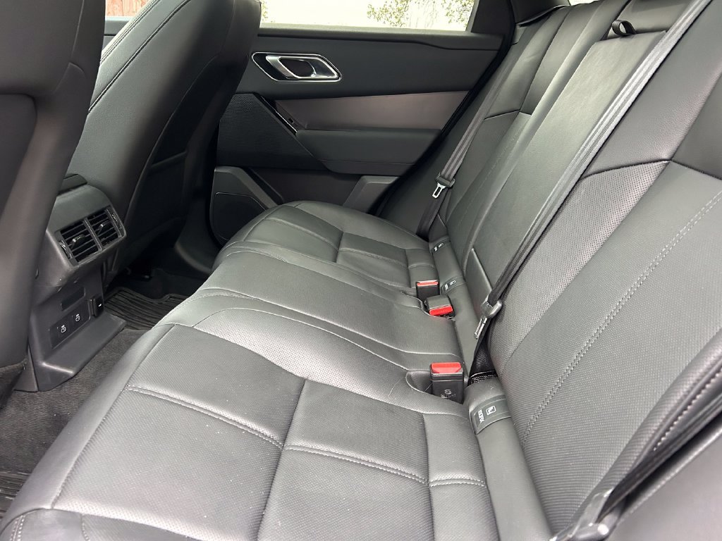 Used 2025 Land Rover Range Rover Velar Dynamic SE AWD/4WD image 15