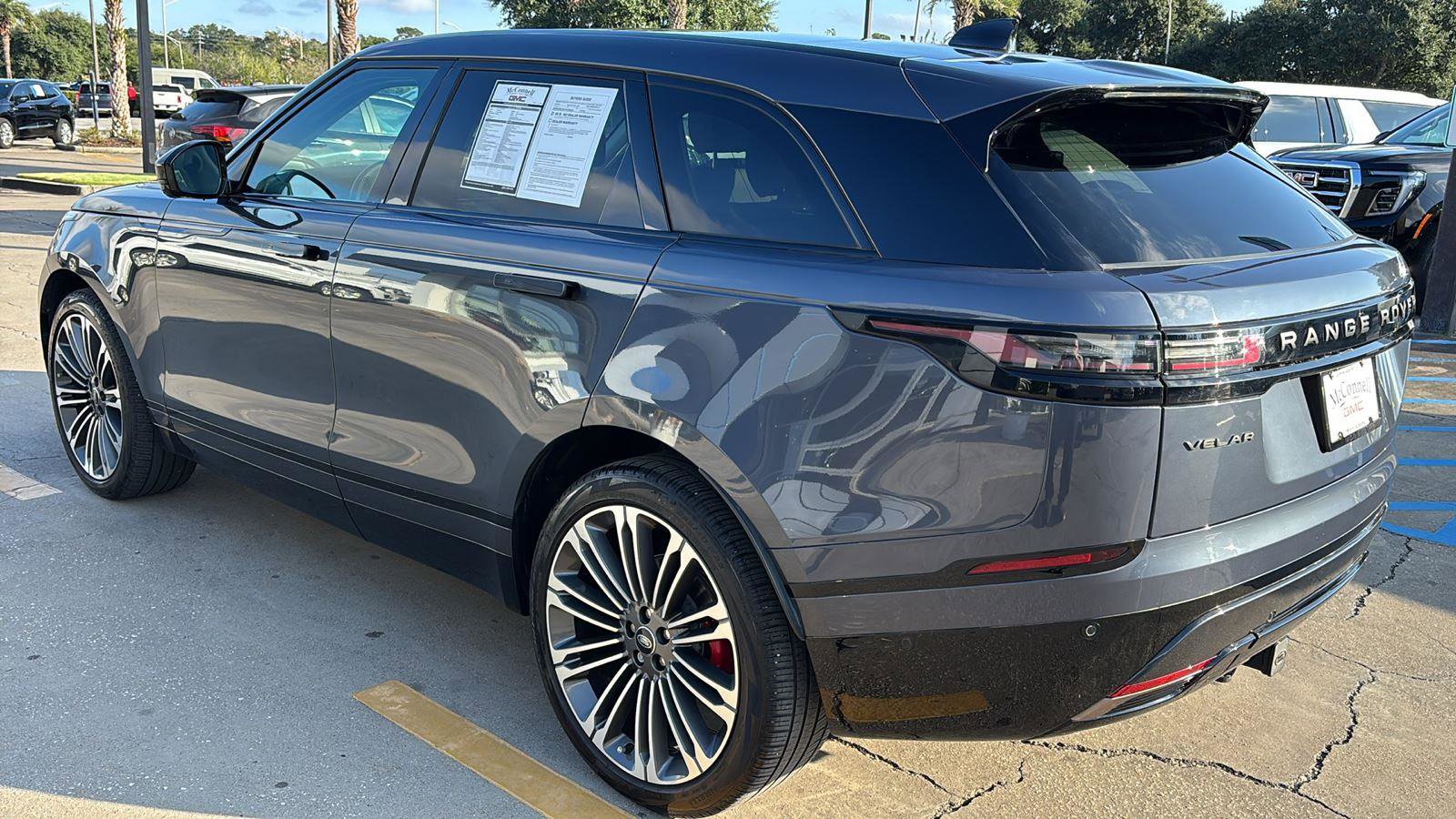 Used 2025 Land Rover Range Rover Velar Dynamic SE image 5