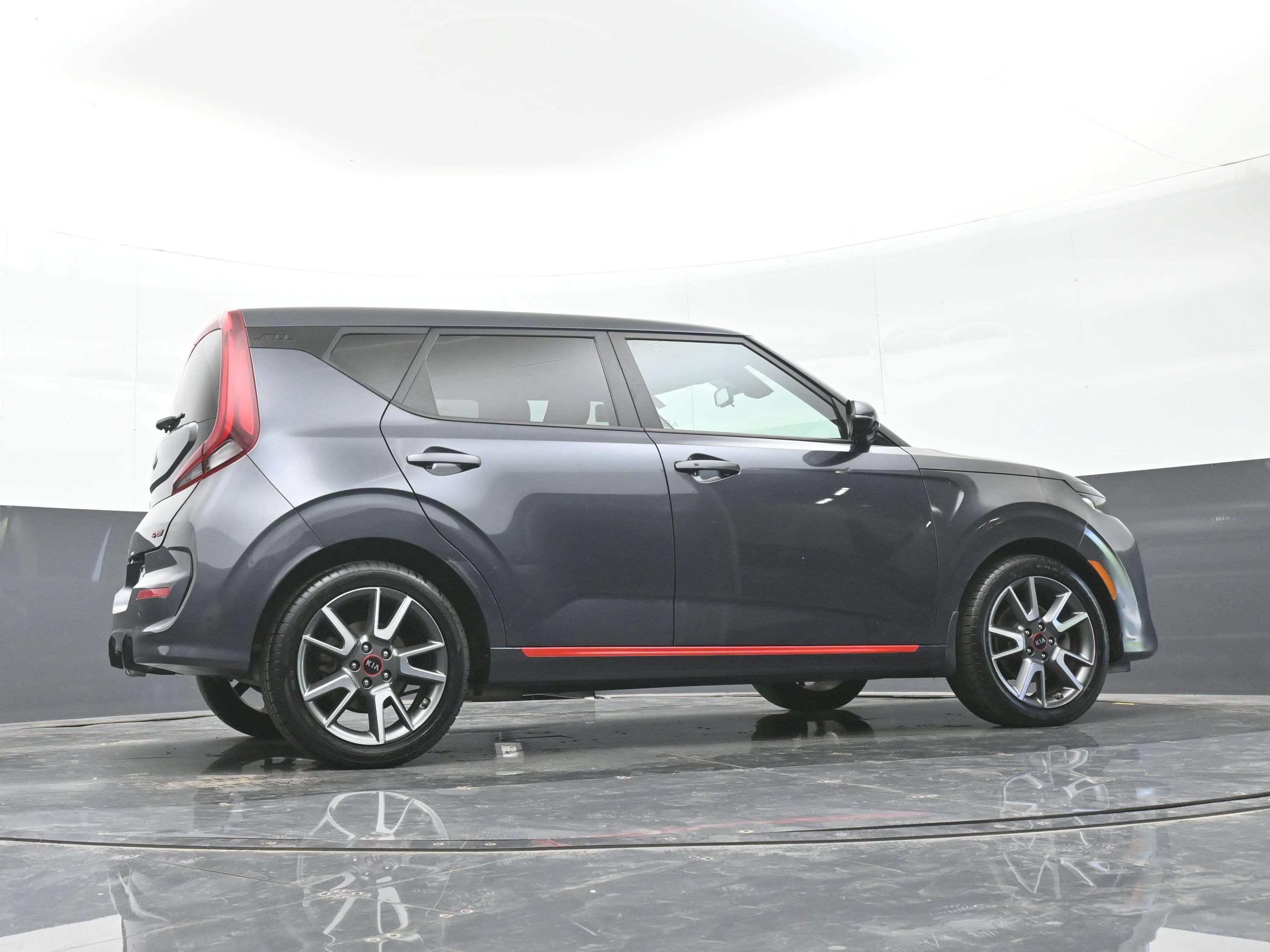 Used 2020 Kia Soul GT-Line Turbo FWD image 39