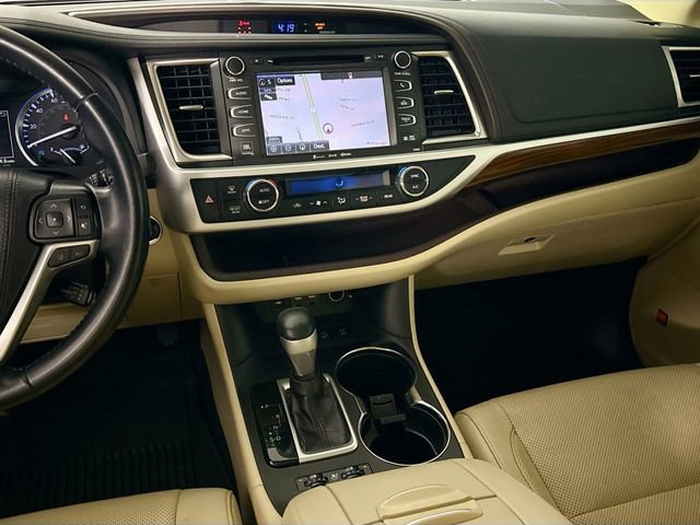 Used 2019 Toyota Highlander Limited image 35