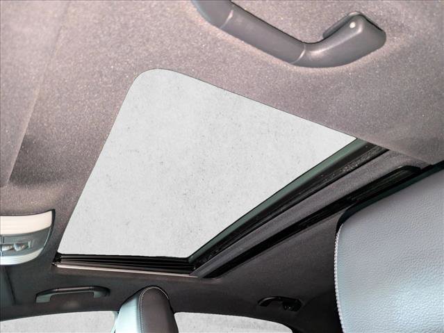 Used 2014 Mercedes-Benz E 250 BlueTEC Sedan image 18