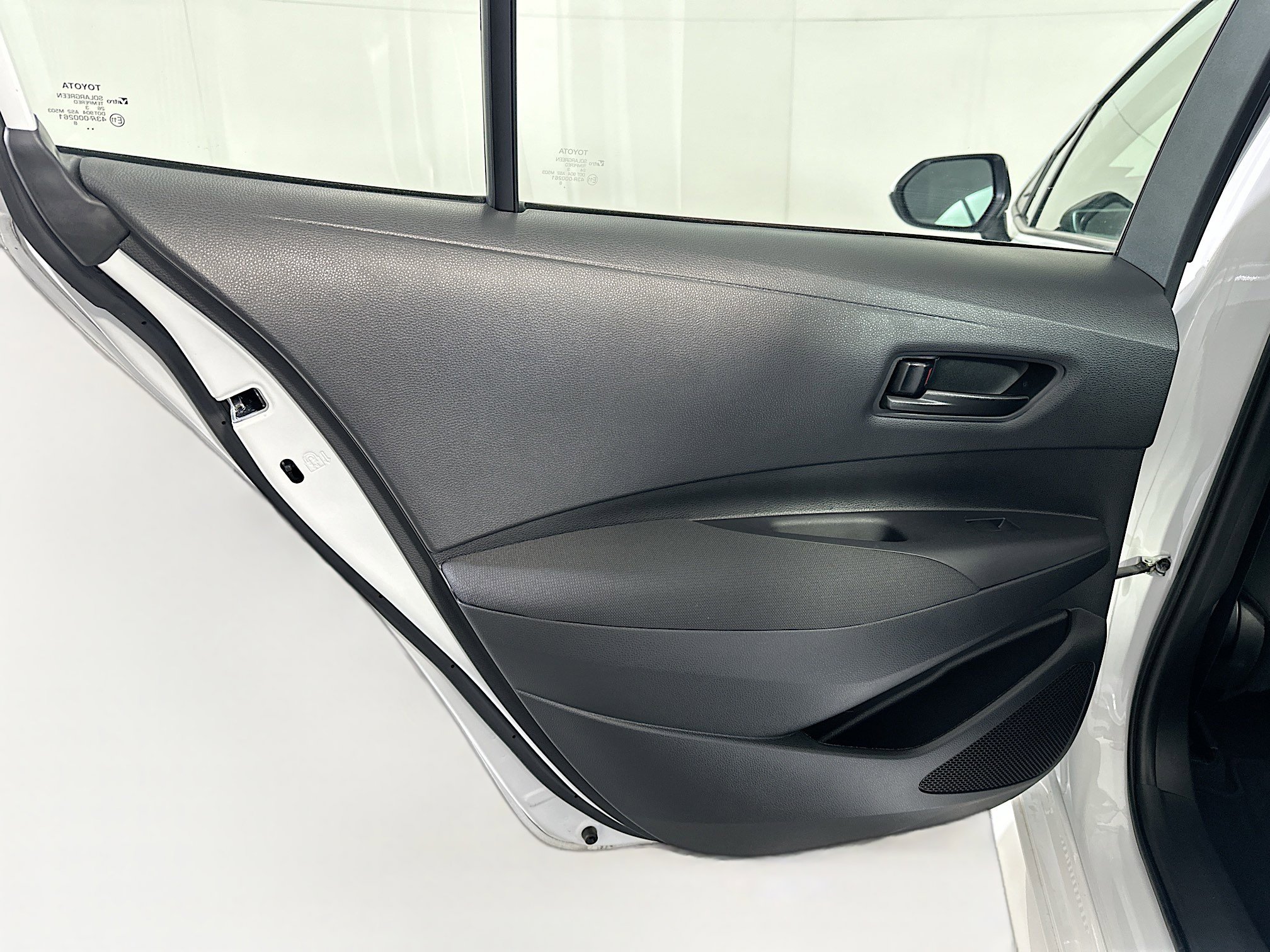 Used 2024 Toyota Corolla LE FWD image 25