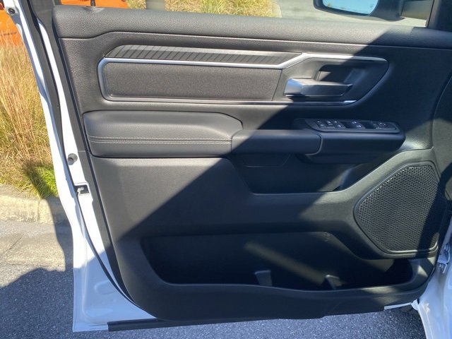 New 2026 RAM 1500 4x4 Crew Cab image 12