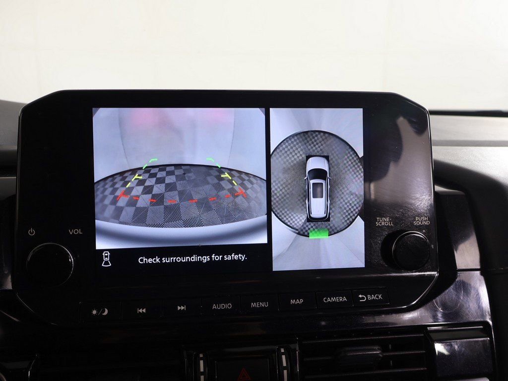 Used 2023 Nissan Pathfinder SL image 46