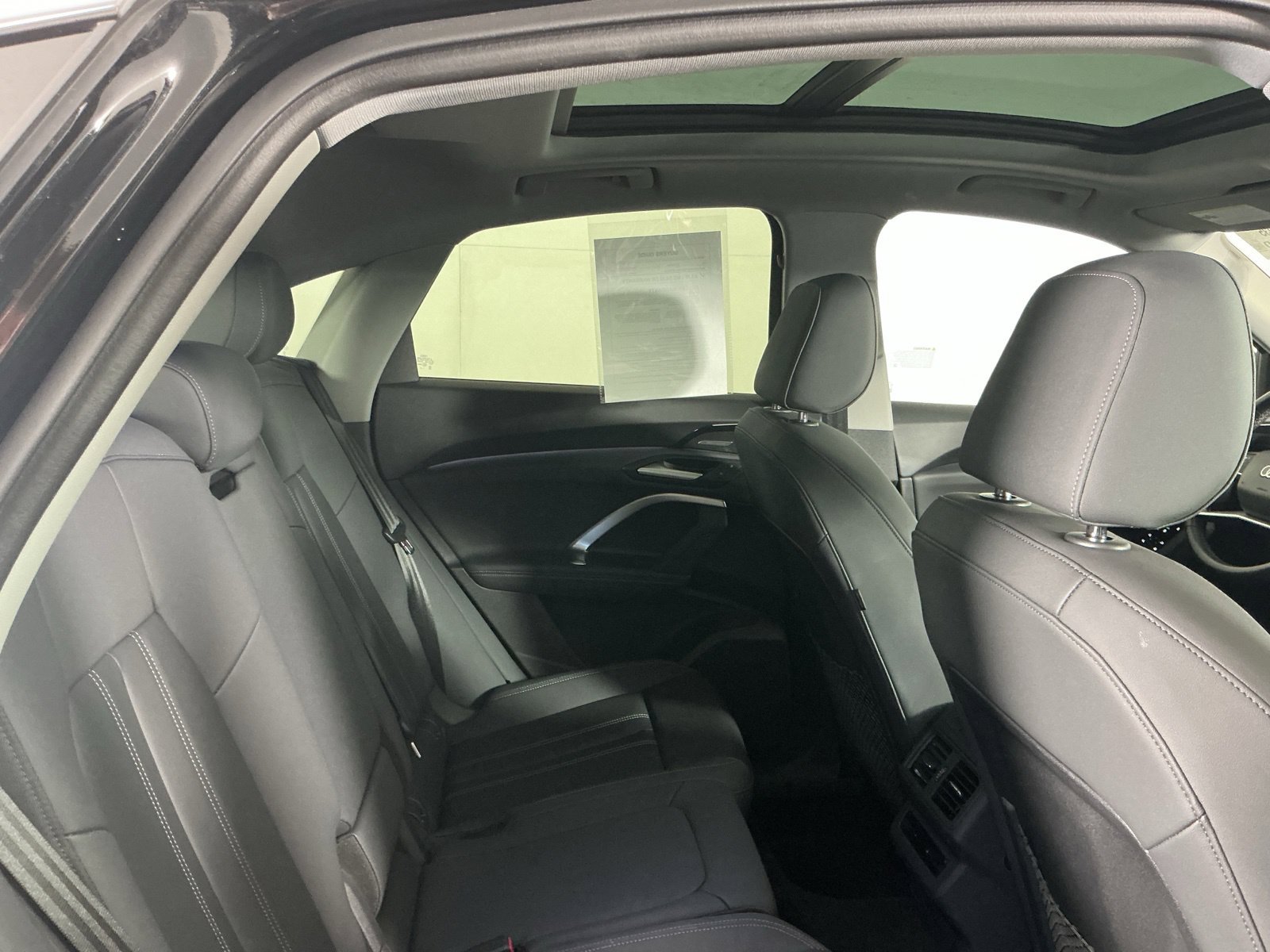 Used 2025 Audi Q5 Premium Plus w/ Premium Plus AWD/4WD image 17