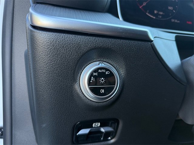 Used 2025 Mercedes-Benz C 300 Sedan image 14