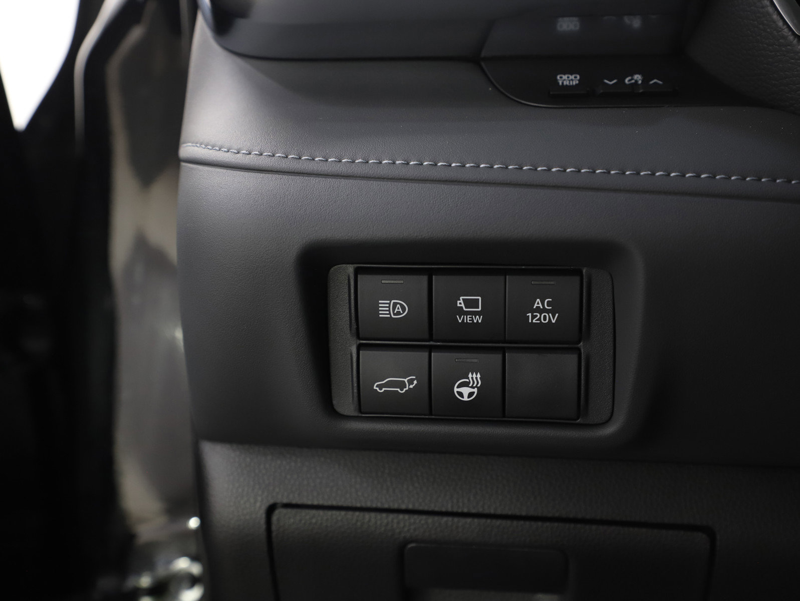 Used 2025 Toyota Highlander Platinum image 25