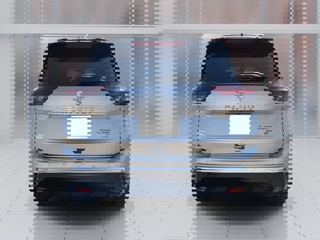 New 2026 Nissan Rogue Platinum image 4