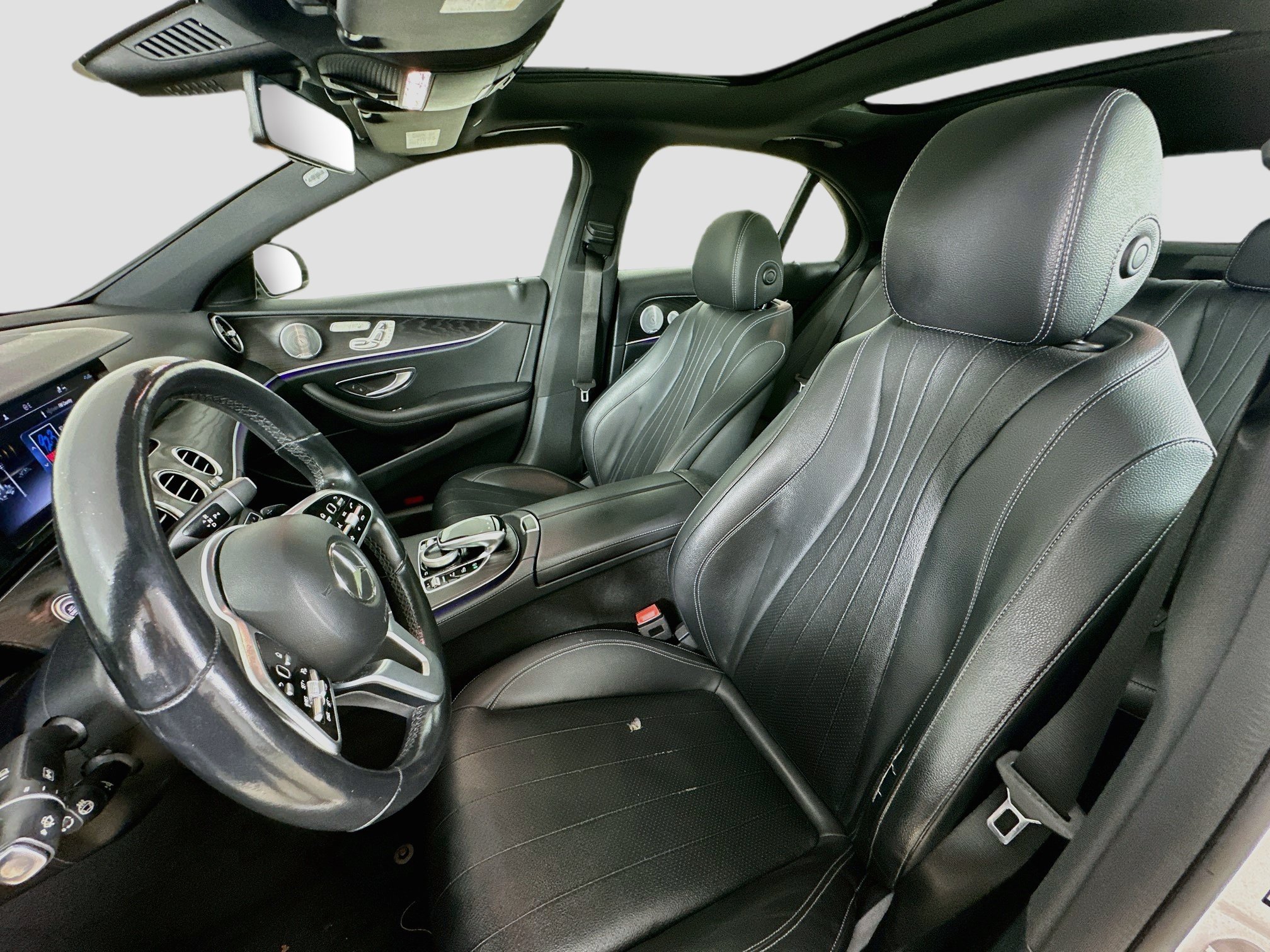 Certified 2019 Mercedes-Benz E 300 4MATIC image 27