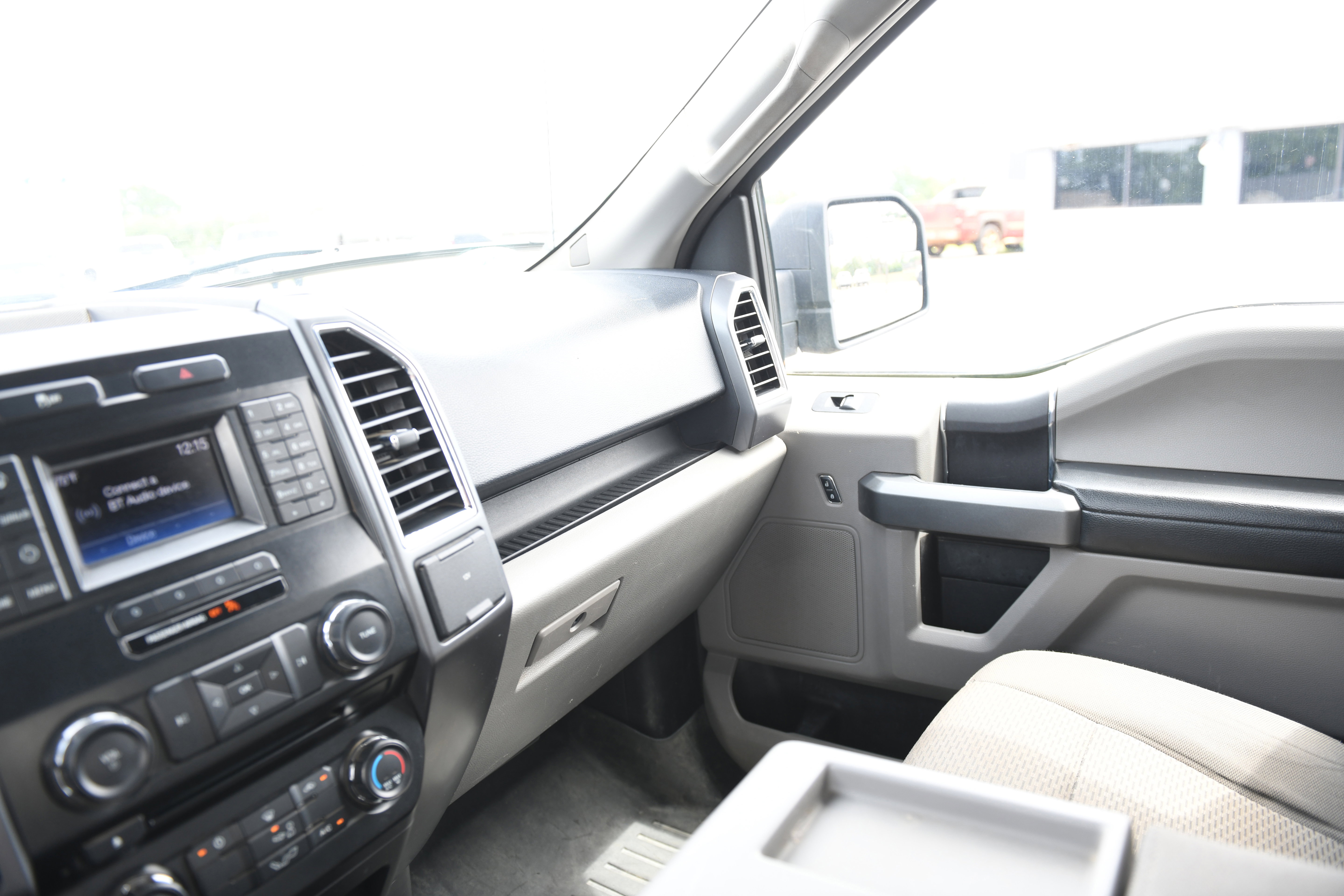 Used 2016 Ford F150 XLT AWD/4WD image 18