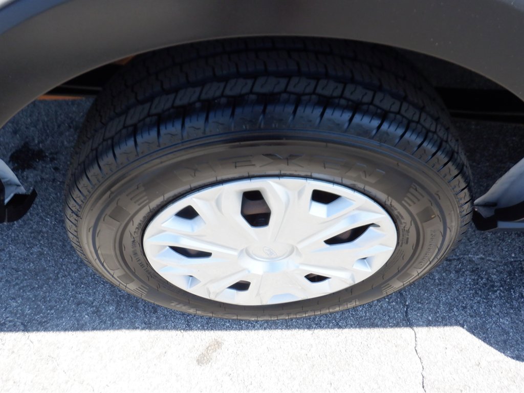 Used 2019 Ford Transit 150 XLT image 8