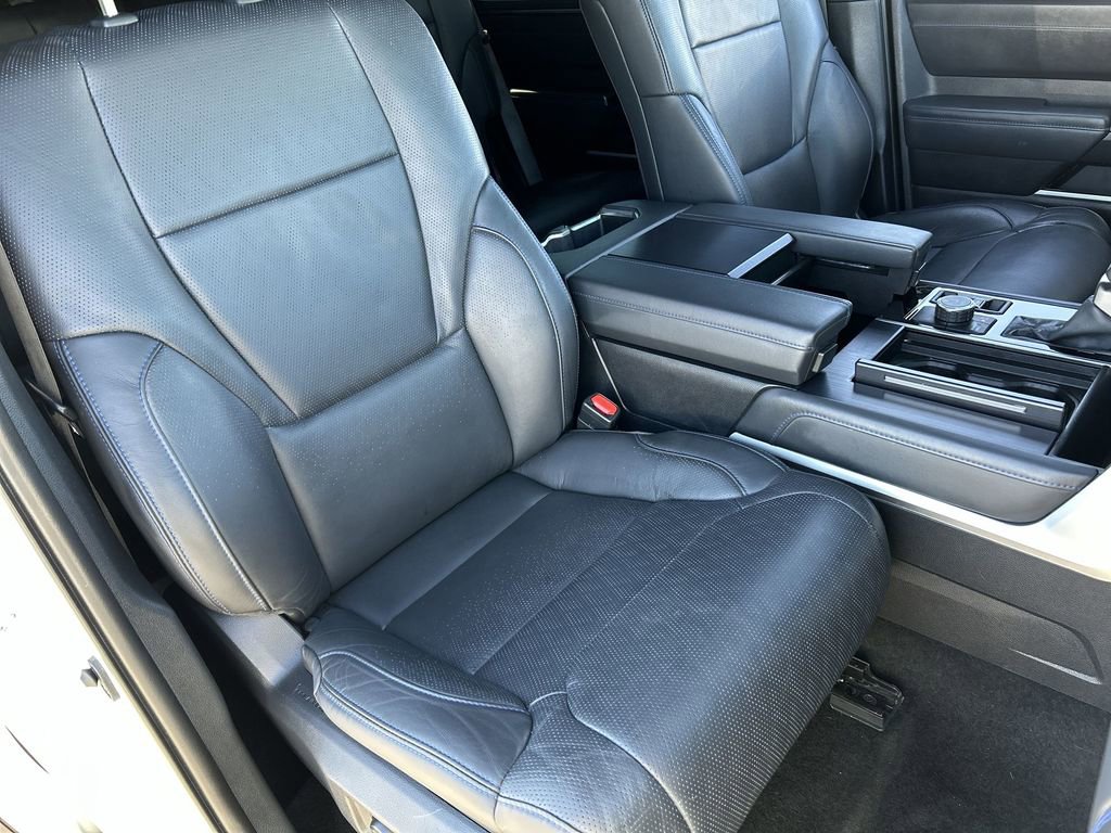 Used 2024 Toyota Sequoia Platinum image 29