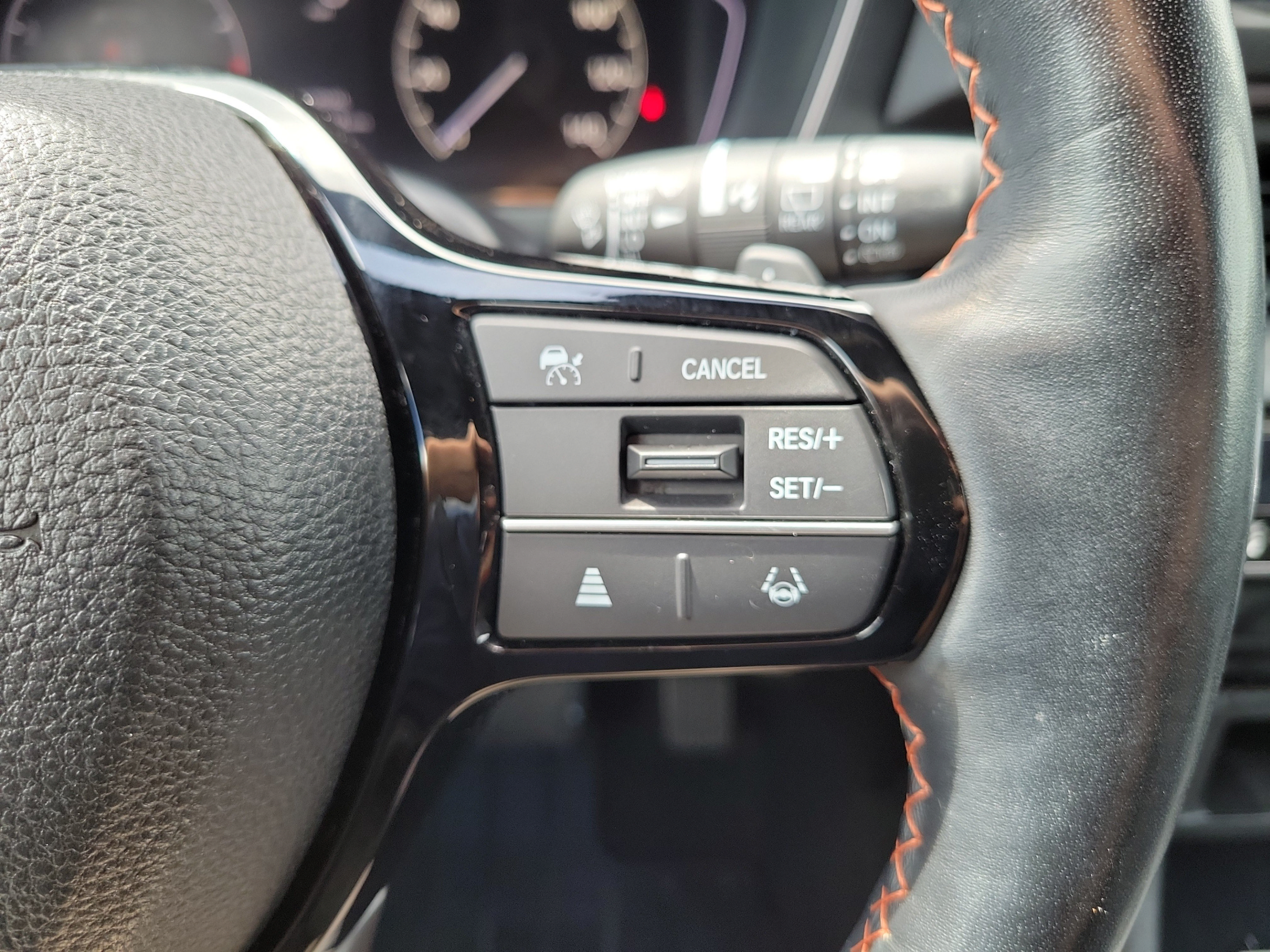 Used 2024 Honda Pilot TrailSport image 31