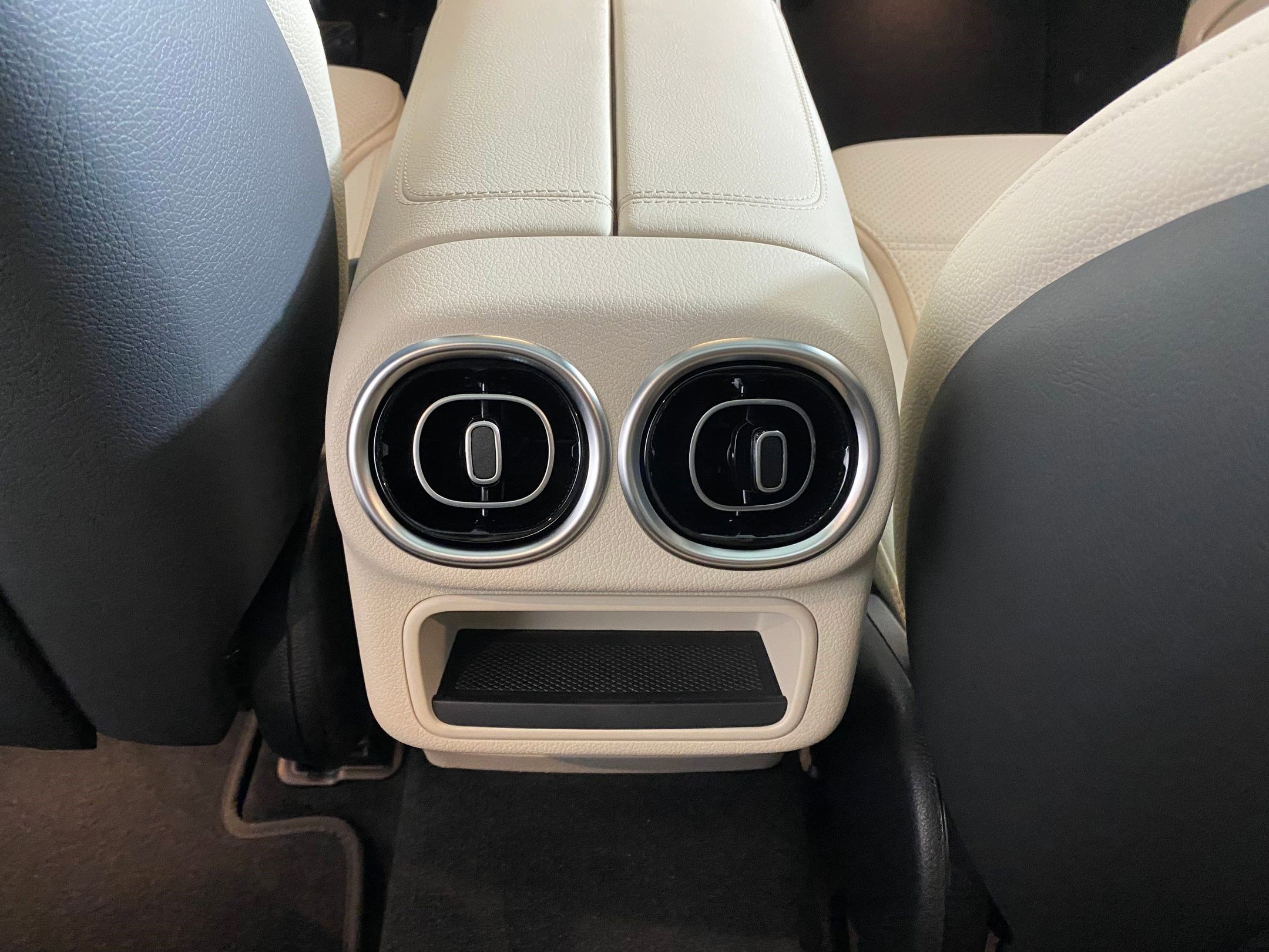 Used 2026 Mercedes-Benz GLC 300 4MATIC image 27