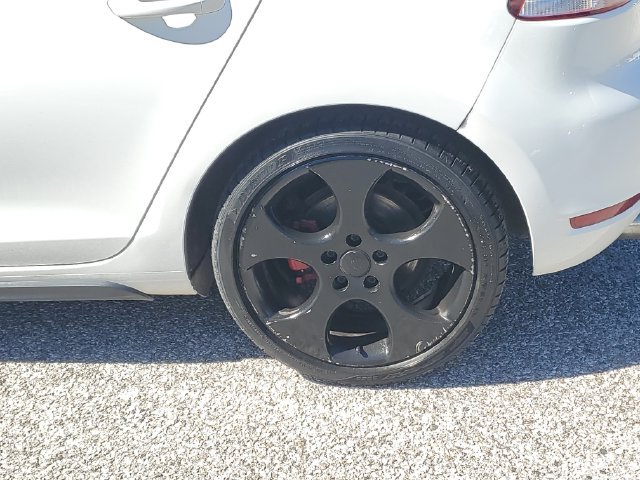 Used 2012 Volkswagen GTI 4-Door FWD image 8