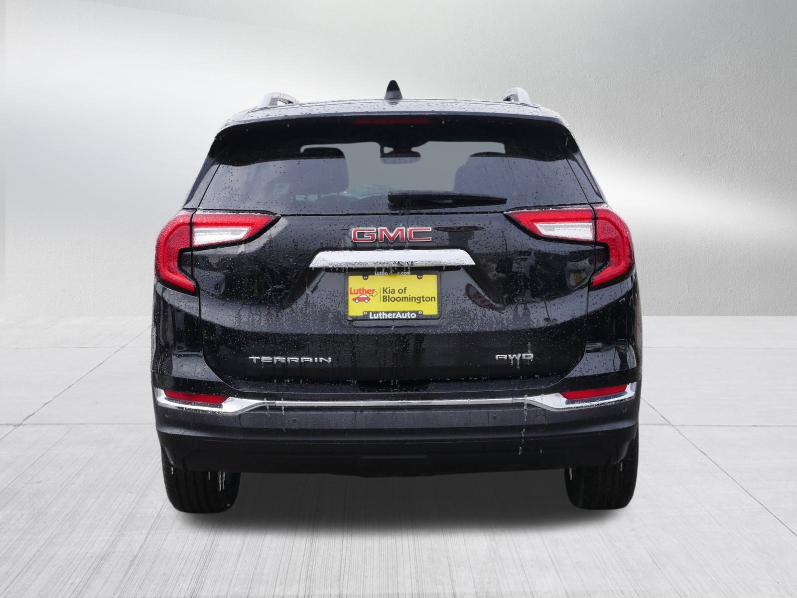 Used 2024 GMC Terrain SLT image 6