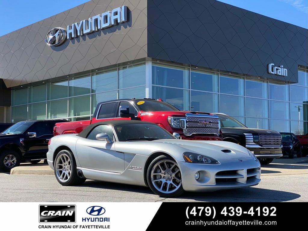 Used 2003 Dodge Viper SRT-10 video 1
