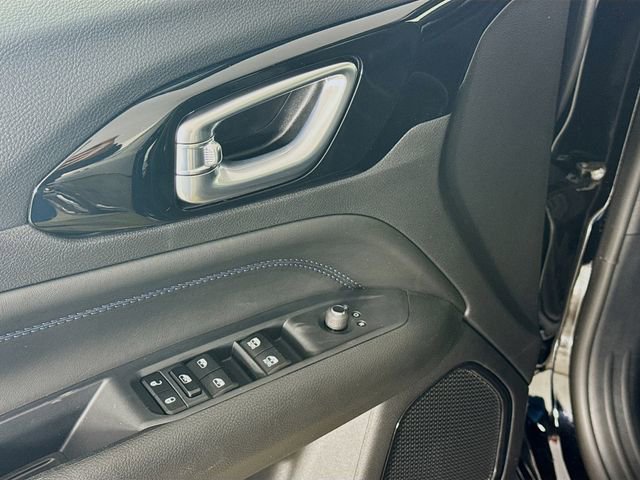 New 2026 Jeep Compass Latitude image 18