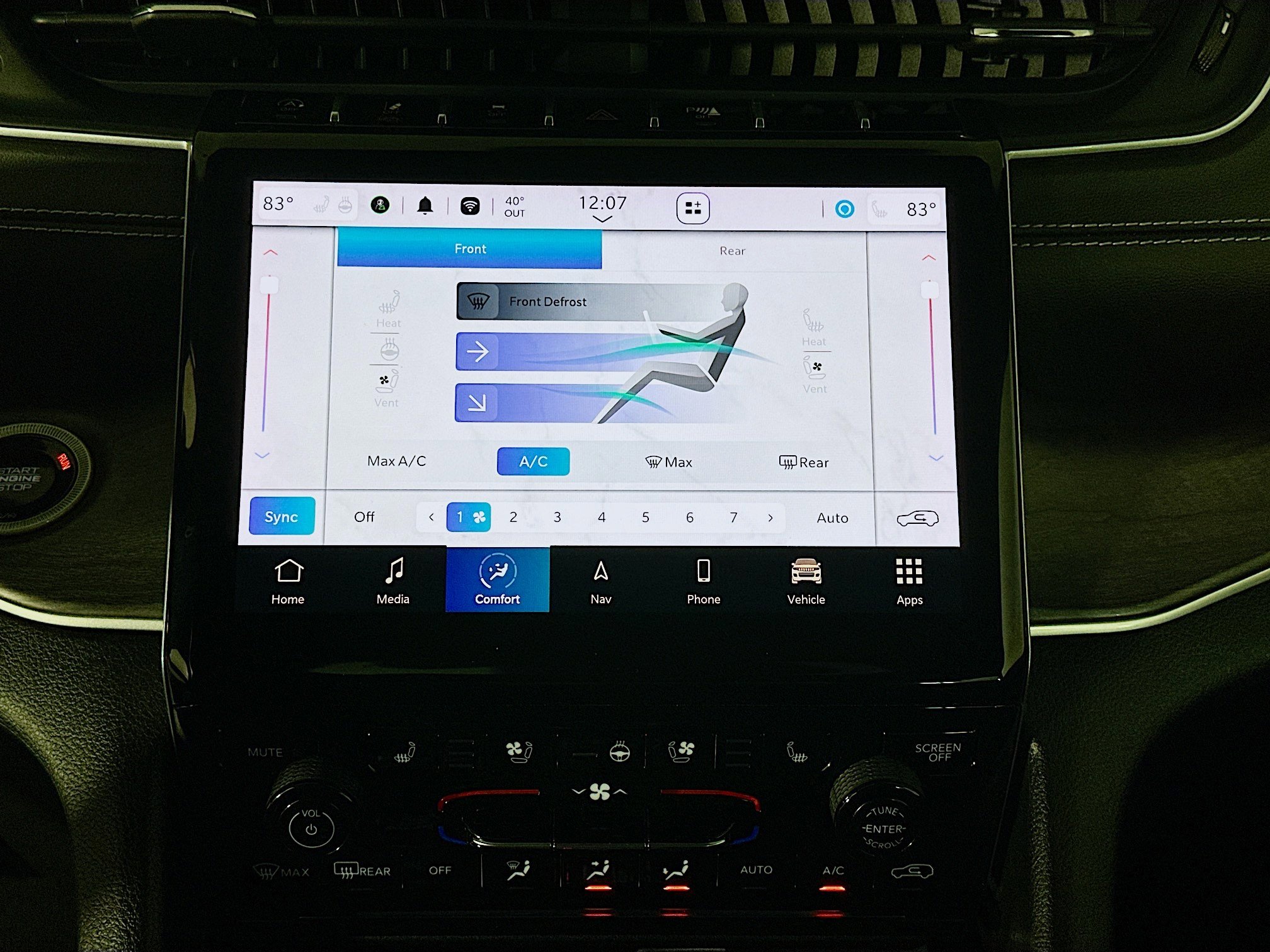 Used 2024 Jeep Grand Cherokee L Limited w/ Luxury Tech Group II image 24