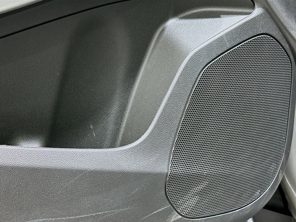 Certified 2026 Chevrolet Trax RS w/ Sunroof Package FWD image 19