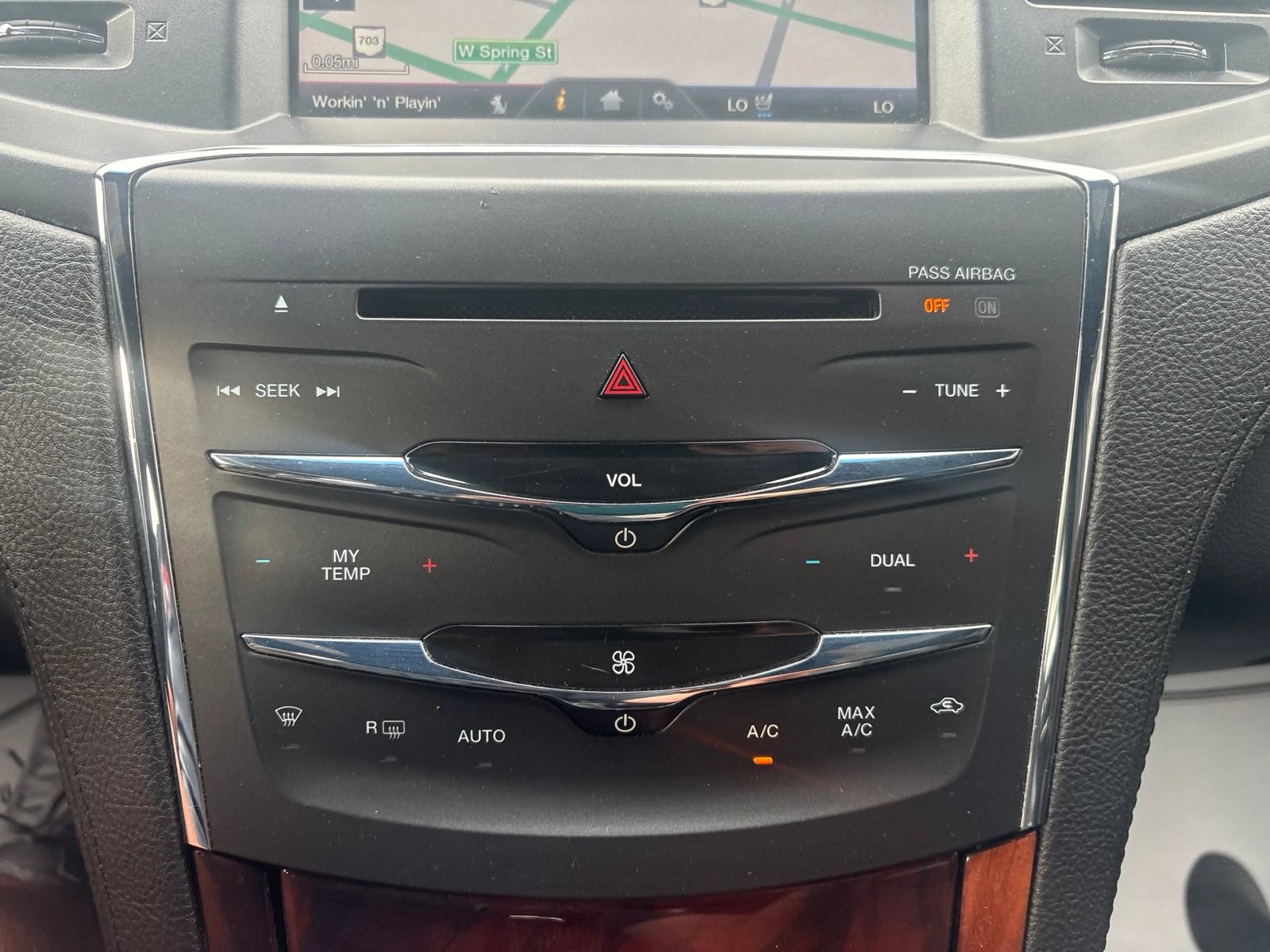 Used 2015 Lincoln MKS AWD w/ Equipment Group 101A image 32