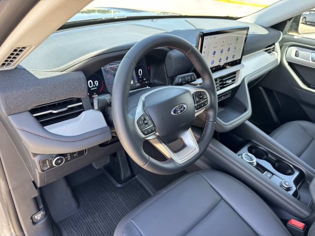 New 2026 Ford Explorer Active w/ Active Comfort Package RWD image 18