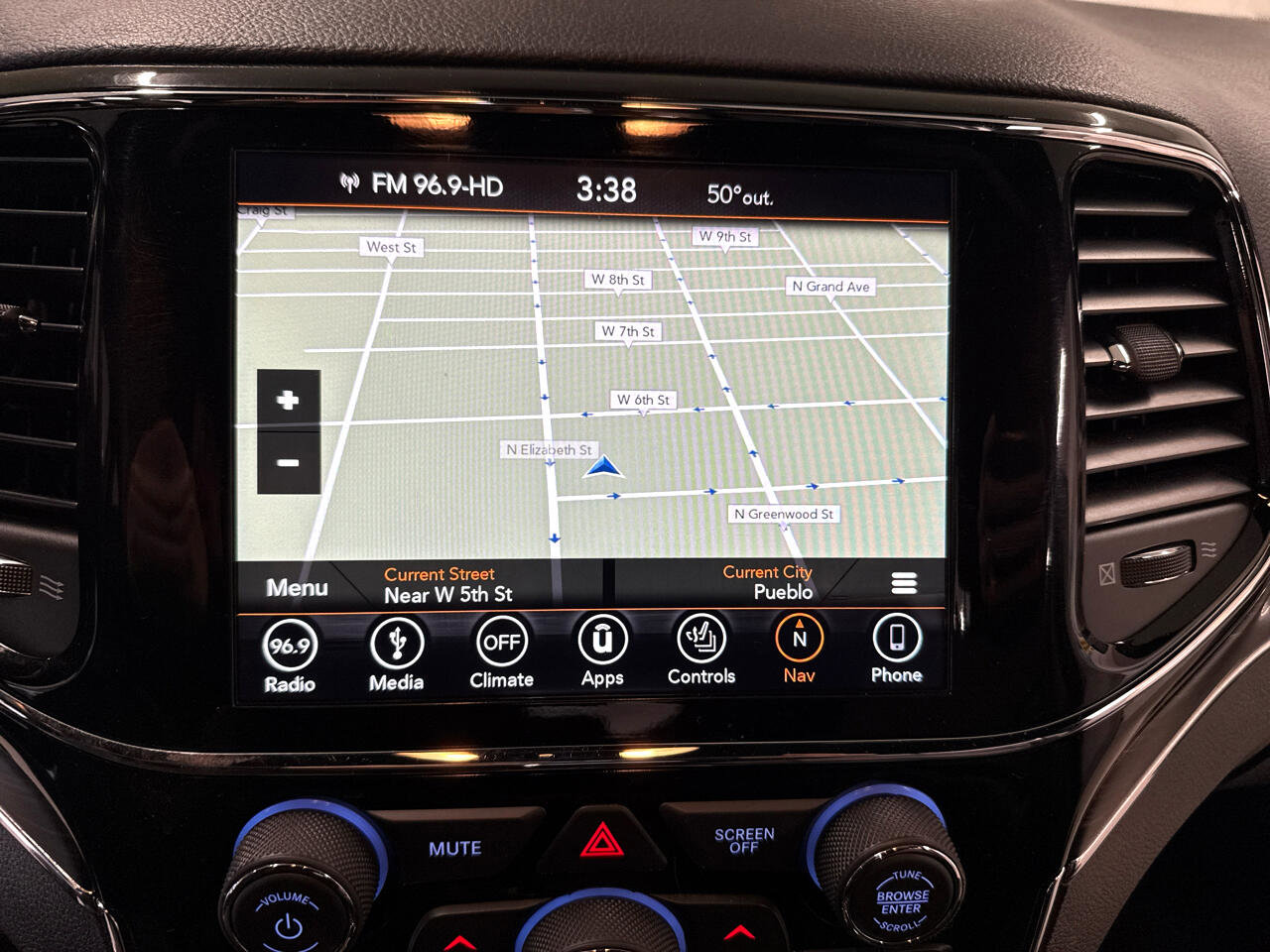 Used 2019 Jeep Grand Cherokee Limited image 19