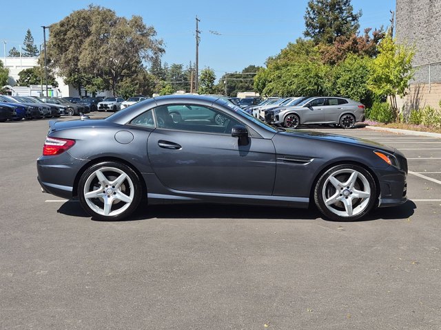 Used 2014 Mercedes-Benz SLK 250 image 4