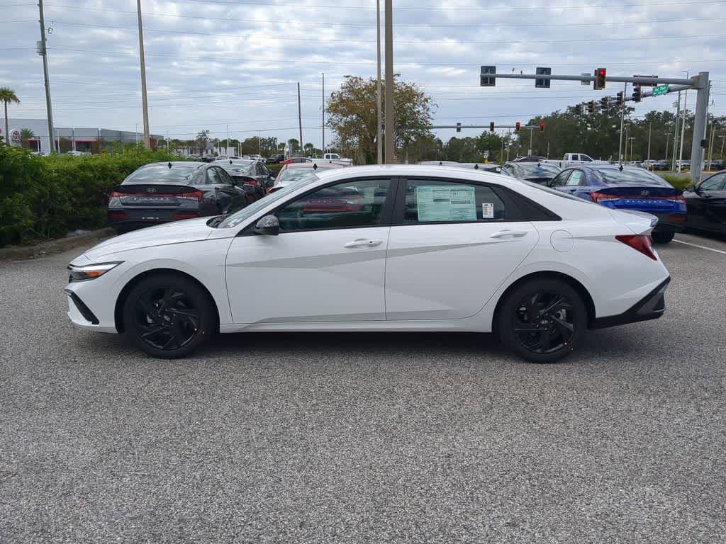 New 2026 Hyundai Elantra Sport FWD image 3