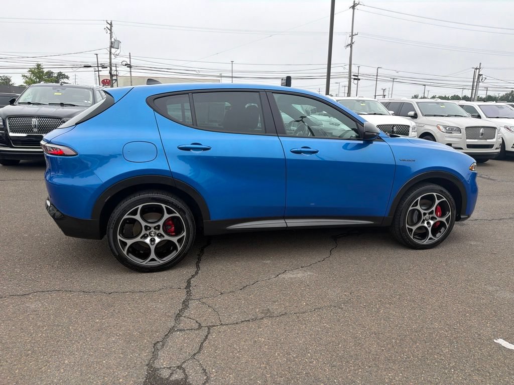 Used 2024 Alfa Romeo Tonale Ti AWD/4WD image 6