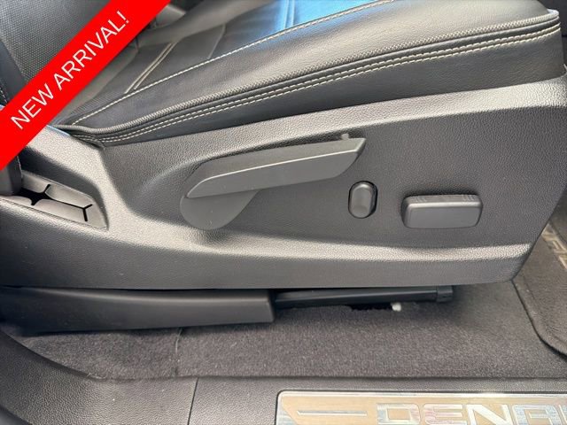 Used 2019 GMC Canyon Denali image 13