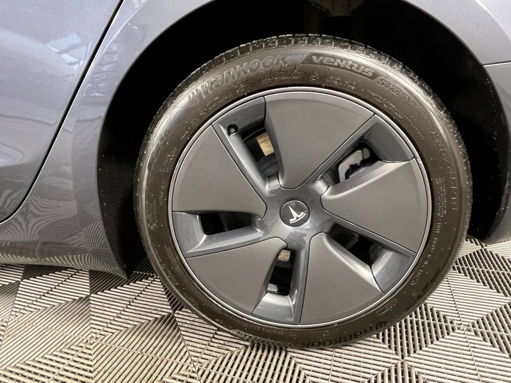 Used 2023 Tesla Model 3 Standard Range image 13