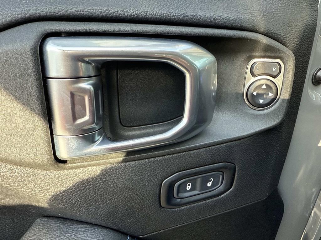 Used 2021 Jeep Wrangler Unlimited Rubicon 4xe image 22