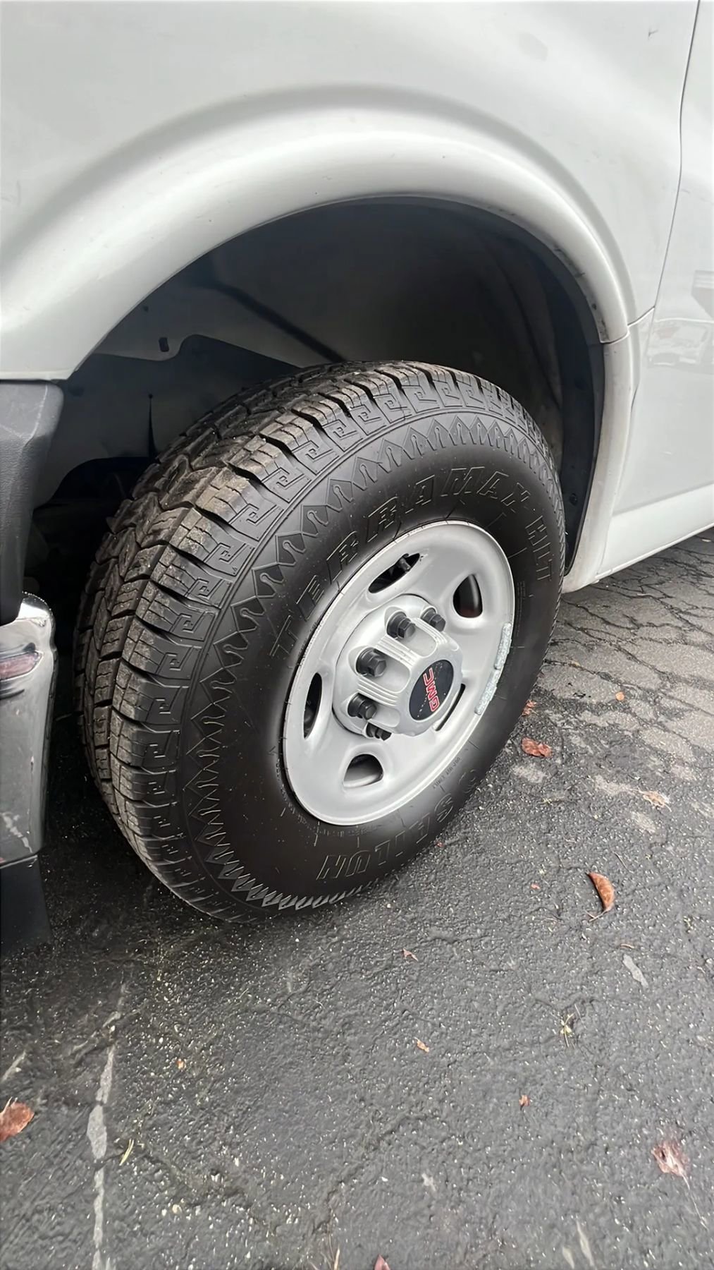 Used 2017 GMC Savana 2500 image 15