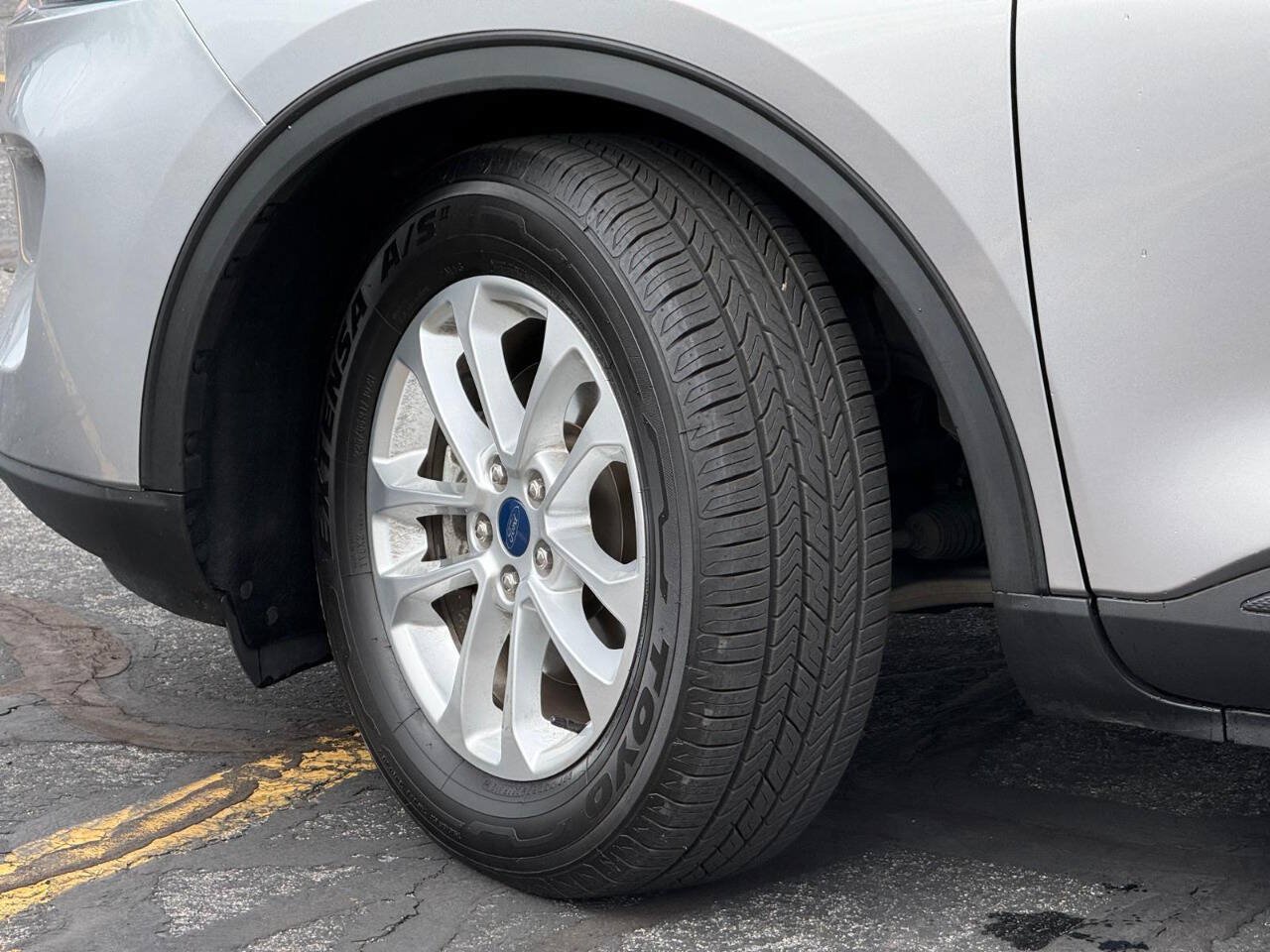 Used 2022 Ford Escape SE FWD image 16