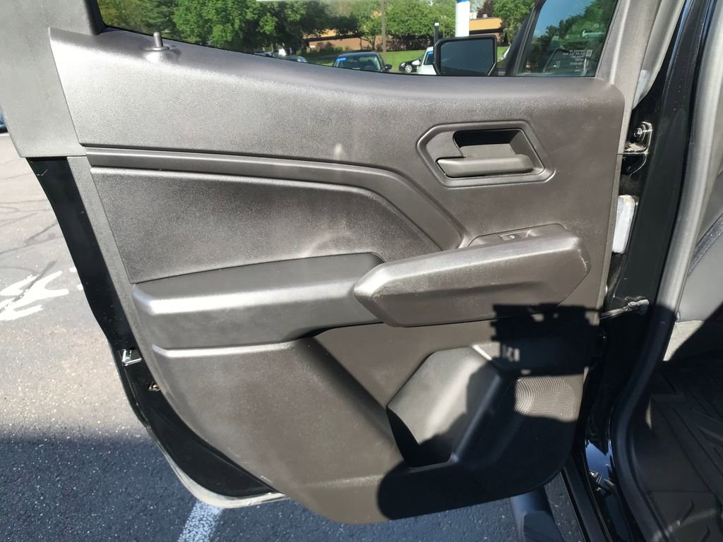 Used 2023 Chevrolet Colorado Trail Boss AWD/4WD image 25