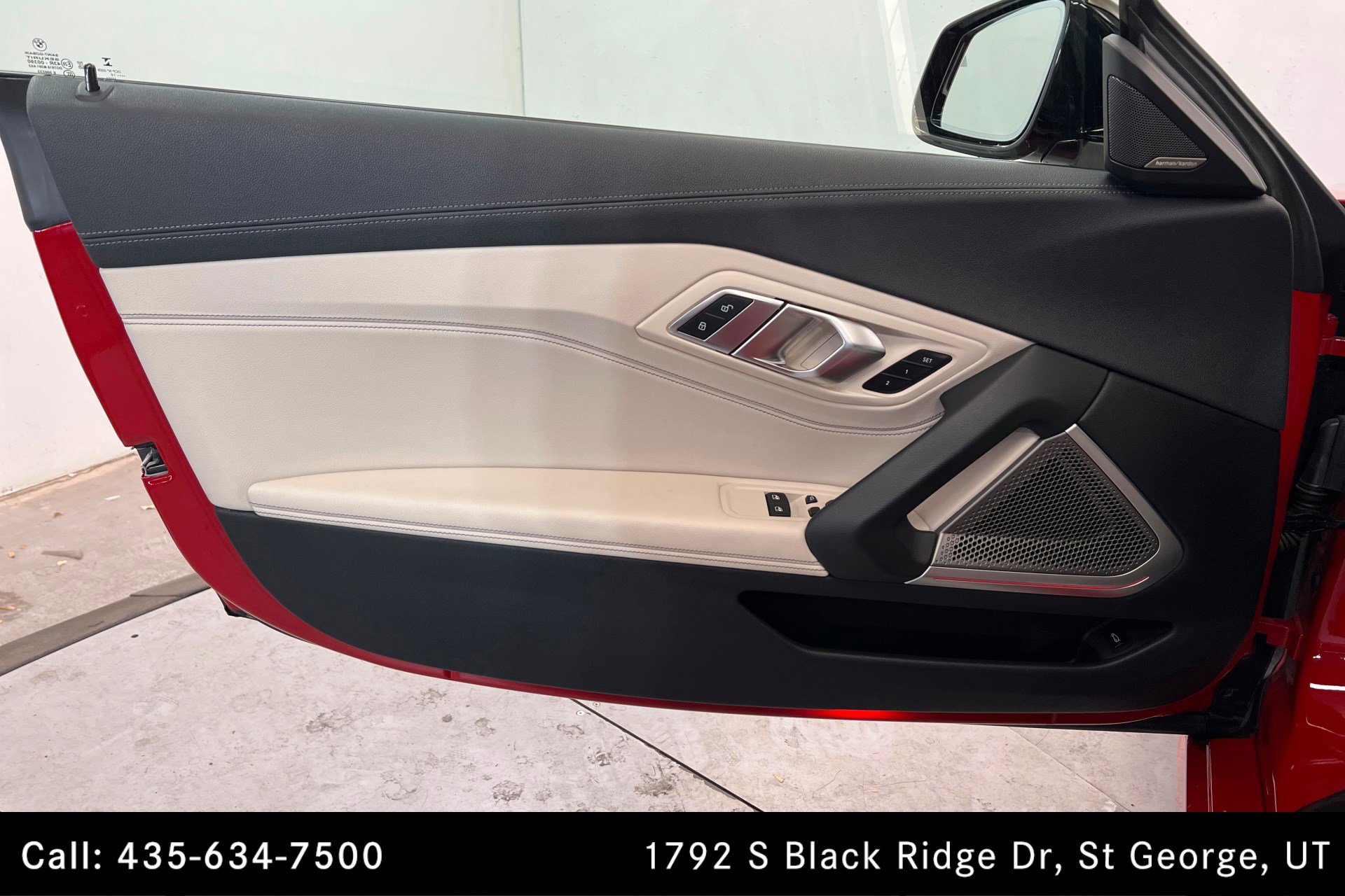 Used 2020 BMW Z4 M40i w/ Executive Package image 10