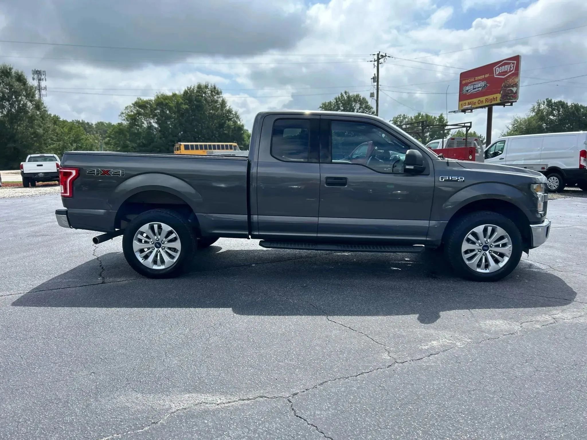 Used 2015 Ford F150 XLT w/ Equipment Group 301A Mid AWD/4WD image 6