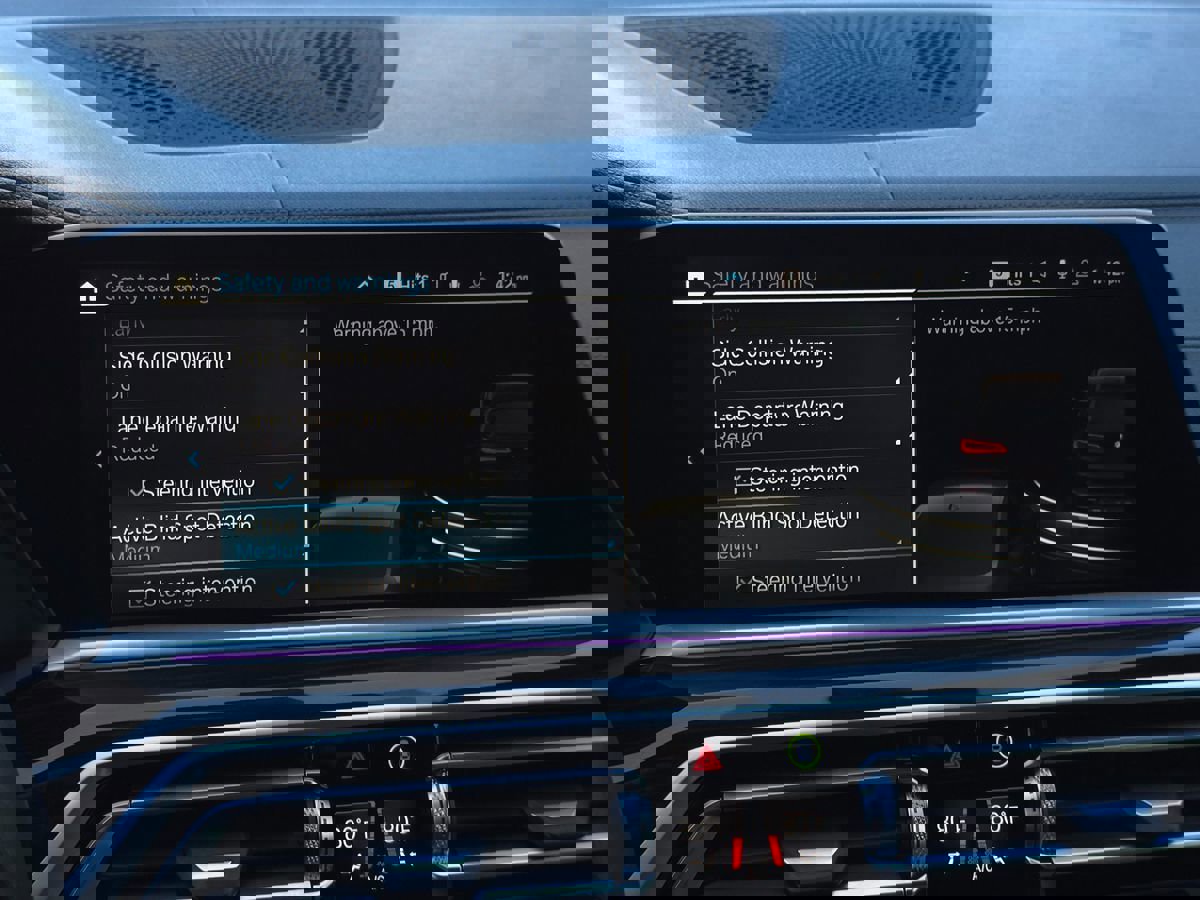 Used 2023 BMW X5 xDrive45e w/ Executive Package image 43