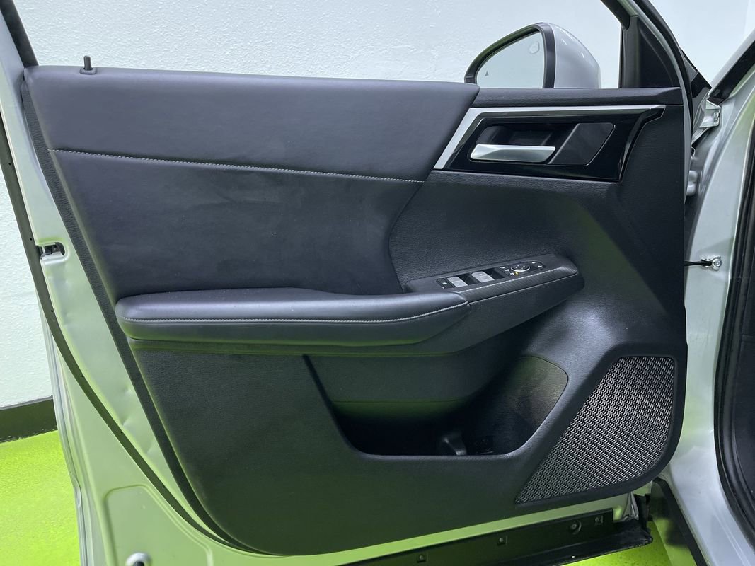 Used 2024 Mitsubishi Outlander Ralliart image 17