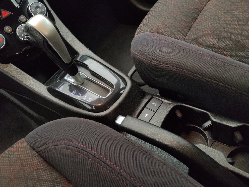 Used 2020 Chevrolet Sonic LT w/ Convenience Package FWD image 26