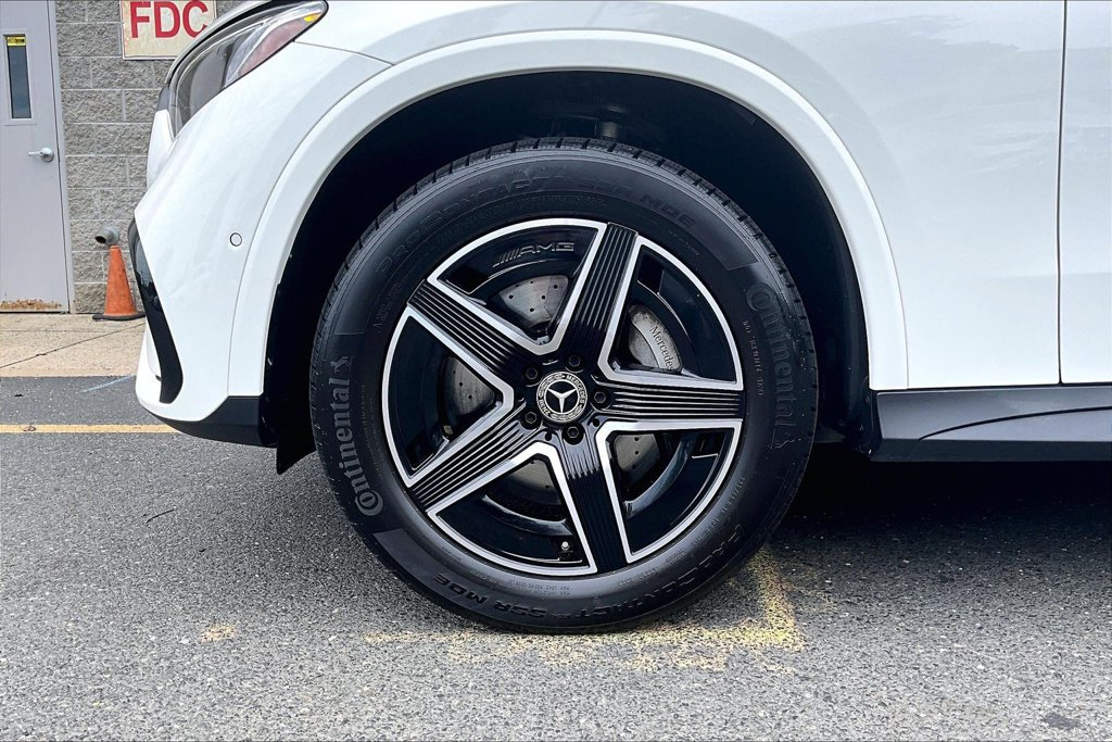 Certified 2025 Mercedes-Benz GLC 350e 4MATIC image 8