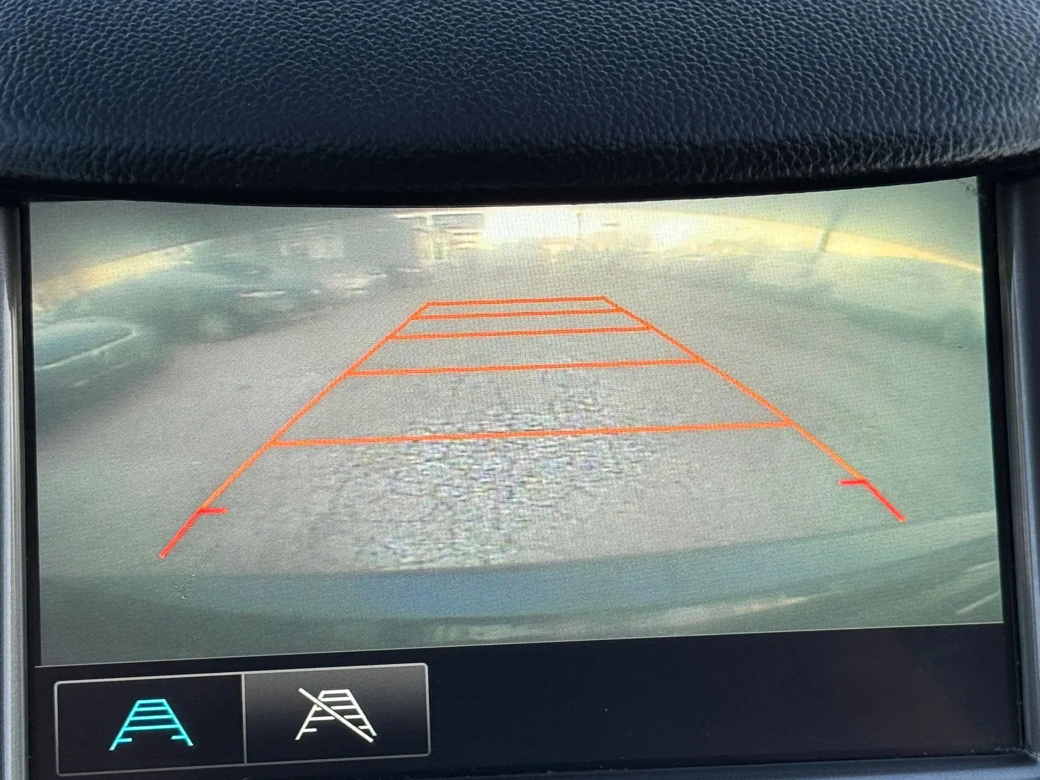 Used 2017 Chevrolet Cruze LT w/ Convenience Package image 17