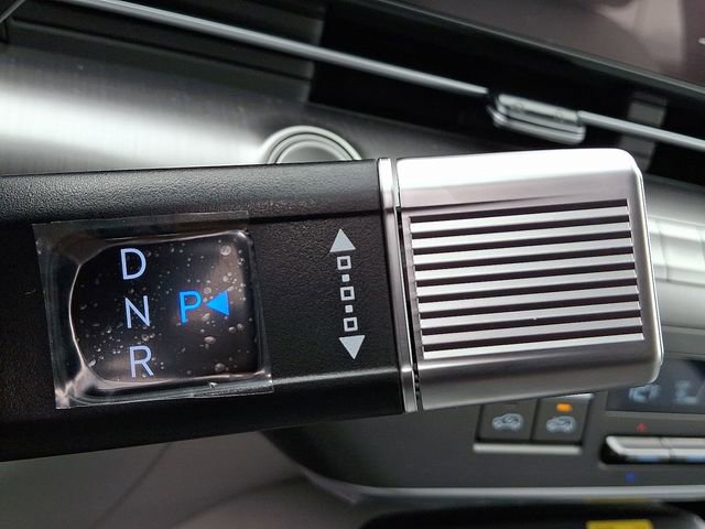 New 2026 Hyundai Kona SEL Premium image 6